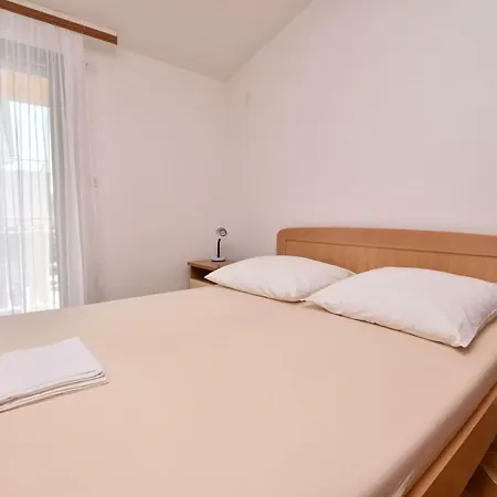 Frieske Apartman *